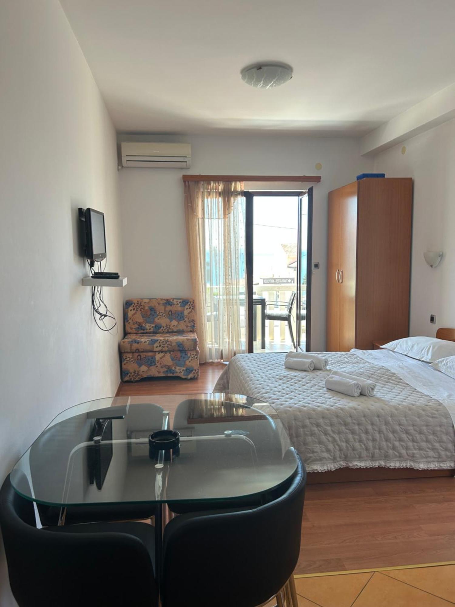 Apartmani Baki Podstrana Exteriér fotografie